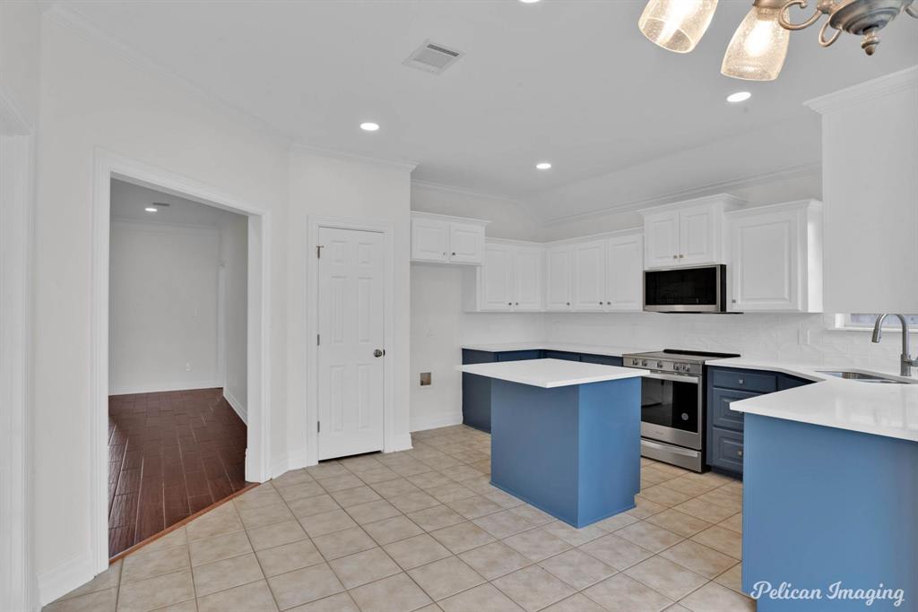 5505 Meadowsweet Circle