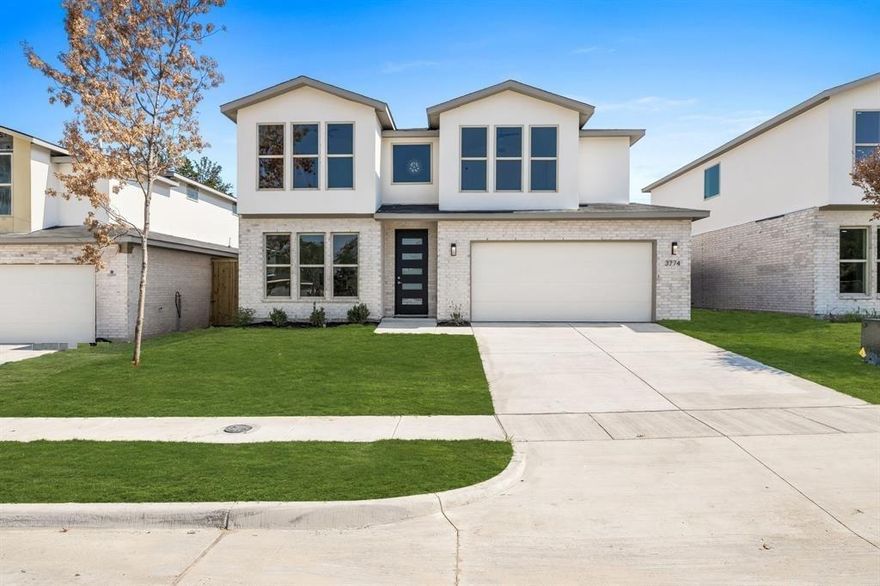 Stunning 2,900 sq. ft. contemporary home in new Shady Hollow Estates. A rare opportunity to own in the first phase, this 4-bed, 3.5-bath home is an architectural delight. A bright flex-space offers an ideal home office. An elegant dry bar leads to the open-concept living area, flooded with natural light. The gourmet kitchen is a chef's dream, with sleek stone counters, a gas stove, and ample storage. Retreat to the private, first-floor primary suite, a serene escape with vaulted ceilings, large windows, and a luxurious en-suite bath with dual sinks and a separate shower. The second floor is built for fun, hosting a large game room, three spacious bedrooms (one with a private en-suite), and generous walk-in closets for all. Minutes from Bishop Arts, the new Southern Gateway Park, and Downtown Dallas, this home offers urban convenience and natural tranquility, bordering a scenic 20-acre park. Your new life awaits.