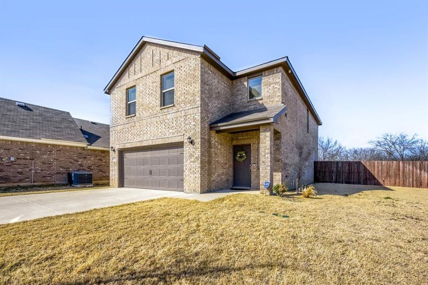 Corner lot. Cul-de-sac. No adjacent construction. 2022 build. This is the combination buyers in this price range keep searching for — and rarely find together. At 2,136 sq ft with 4 bedrooms, 2.5 baths, and a move-in ready open-concept layout, this home offers granite countertops, a large kitchen island, and a flexible upstairs plan designed for real life. Buyers using private school, charter, or homeschool options consistently find this location and price point to be among the strongest value plays in the Fort Worth area. New construction at this finish level starts well above $350K. The seller is motivated and the price reflects it. Schedule your showing today.