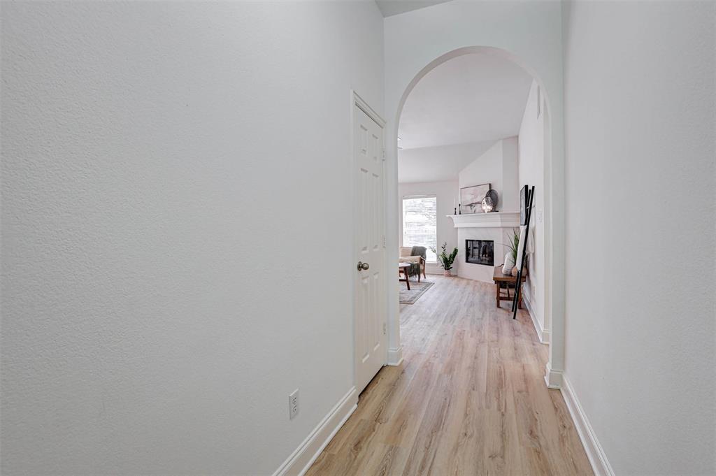 512 Surry Court