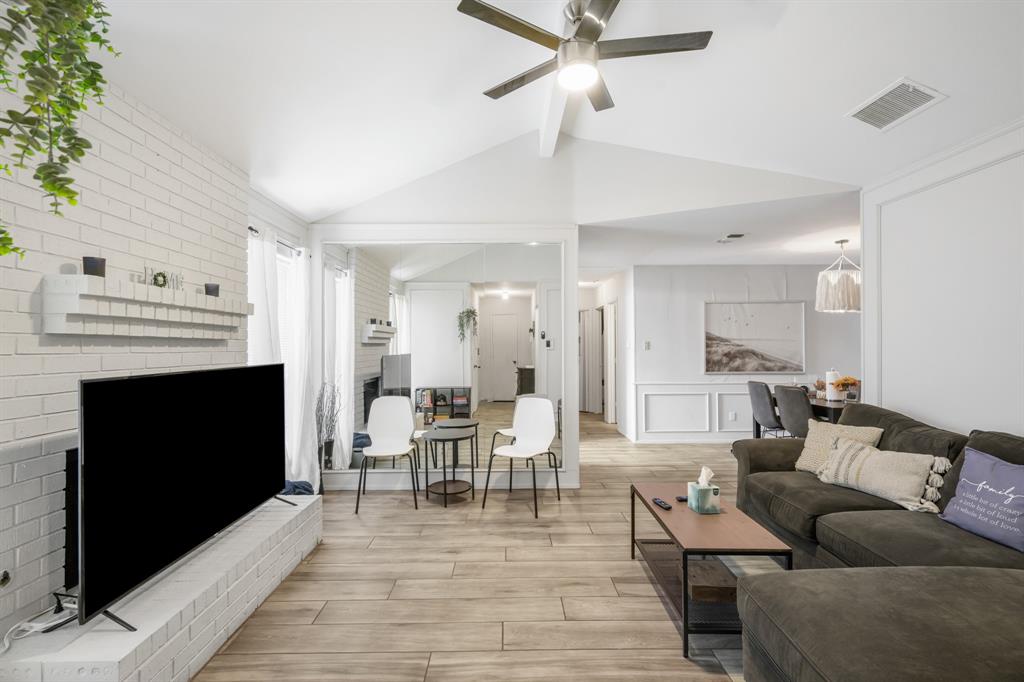 2114 Valleywood Drive