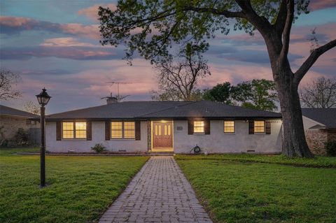 8815 Bretshire Drive Dallas TX 75228