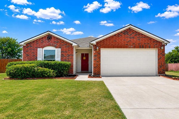1208 FEATHER CREST DR, KRUM, TX 76249 - Image 57715691c6eda23a0279b3e4faef257e/383584485