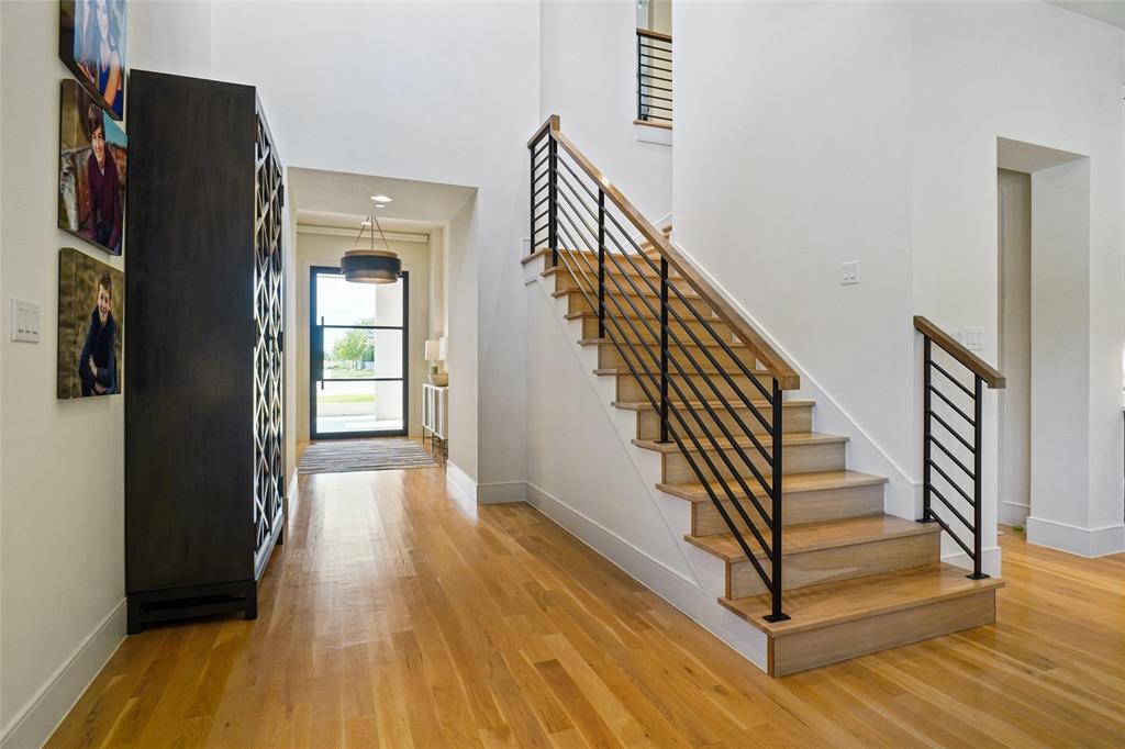 1482 Forest Knoll Drive