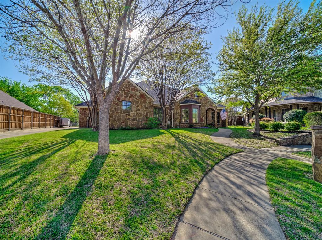 4406 Tree House Lane