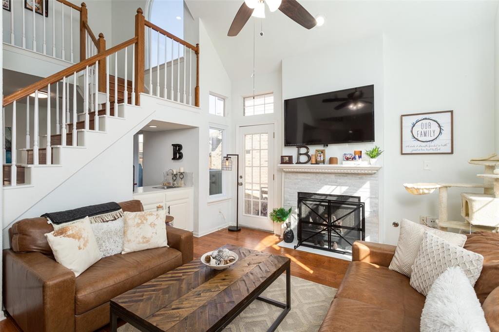 415 Pecos Trail