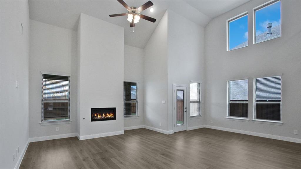 The Landing at Hidden Lakes - Residential