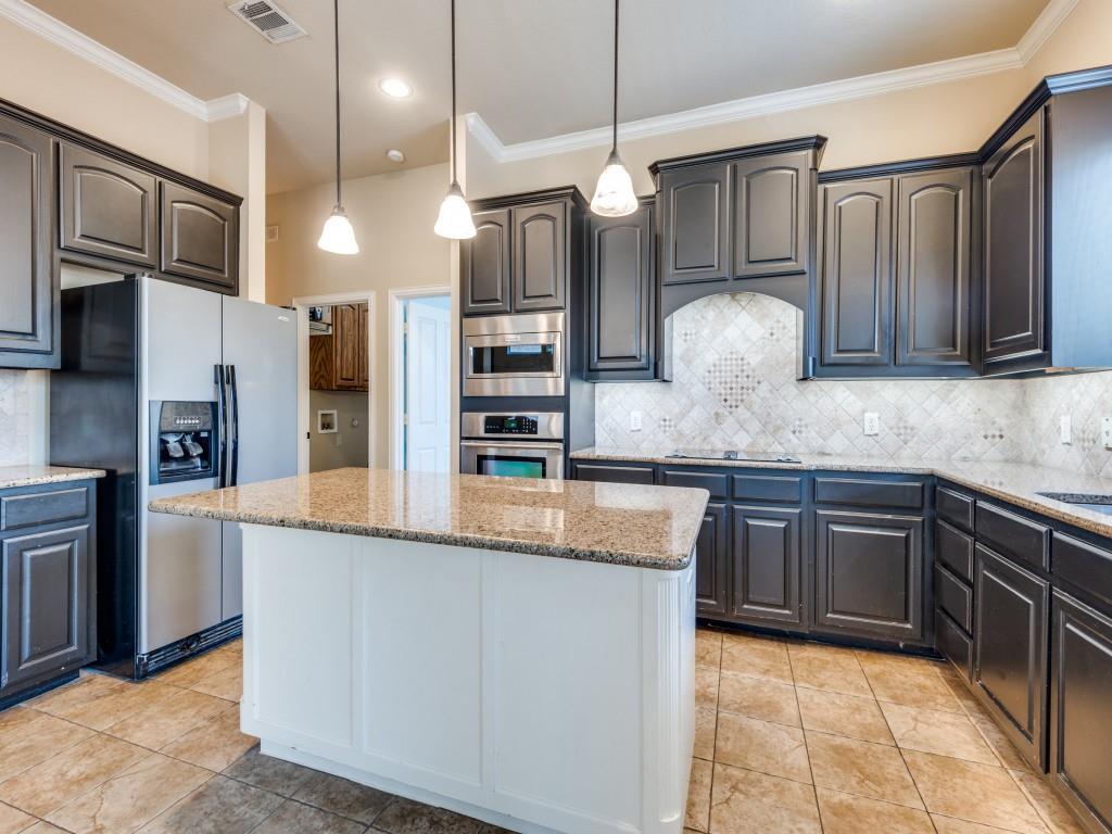 1902 Fountain Wood Drive