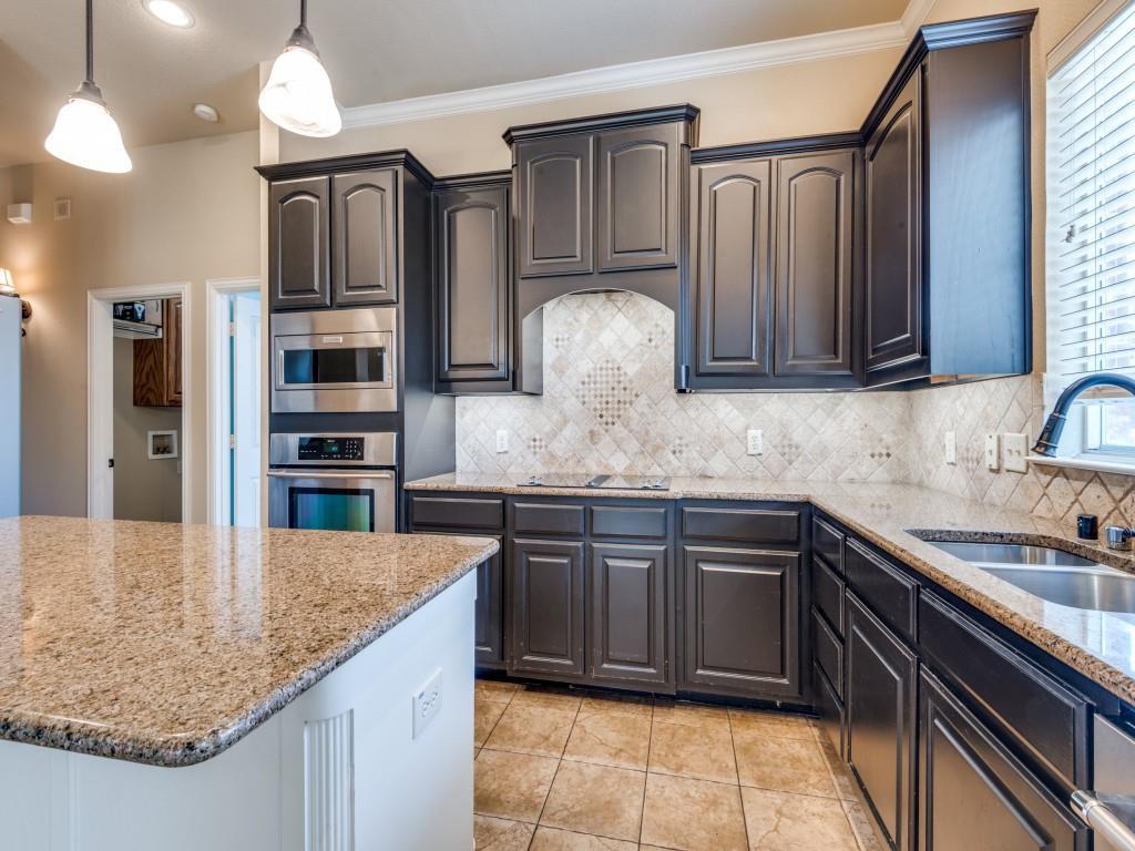 1902 Fountain Wood Drive