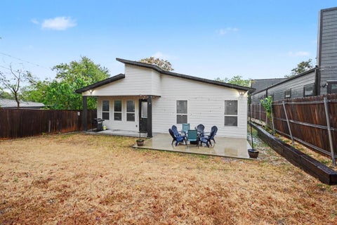 Tiny photo for 1435 Strickland Street, Dallas, TX 75216 (MLS # 21402954)