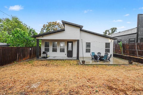 Tiny photo for 1435 Strickland Street, Dallas, TX 75216 (MLS # 21402954)