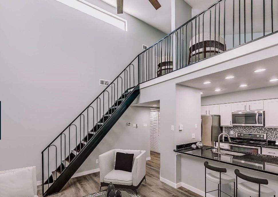 Holly Glen Condos - Residential Lease