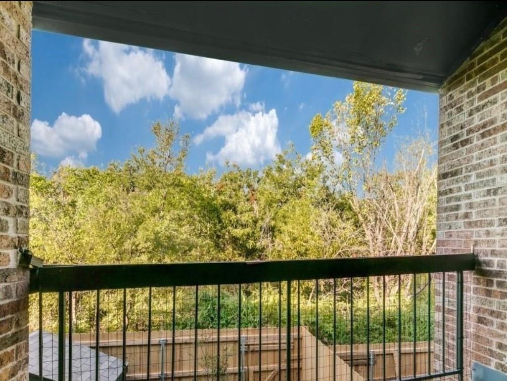 Holly Glen Condos - Residential Lease