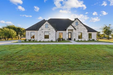 8008 Ben Day Murrin Road N Fort Worth TX 76126