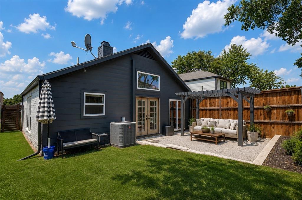 2041 Mallard Drive