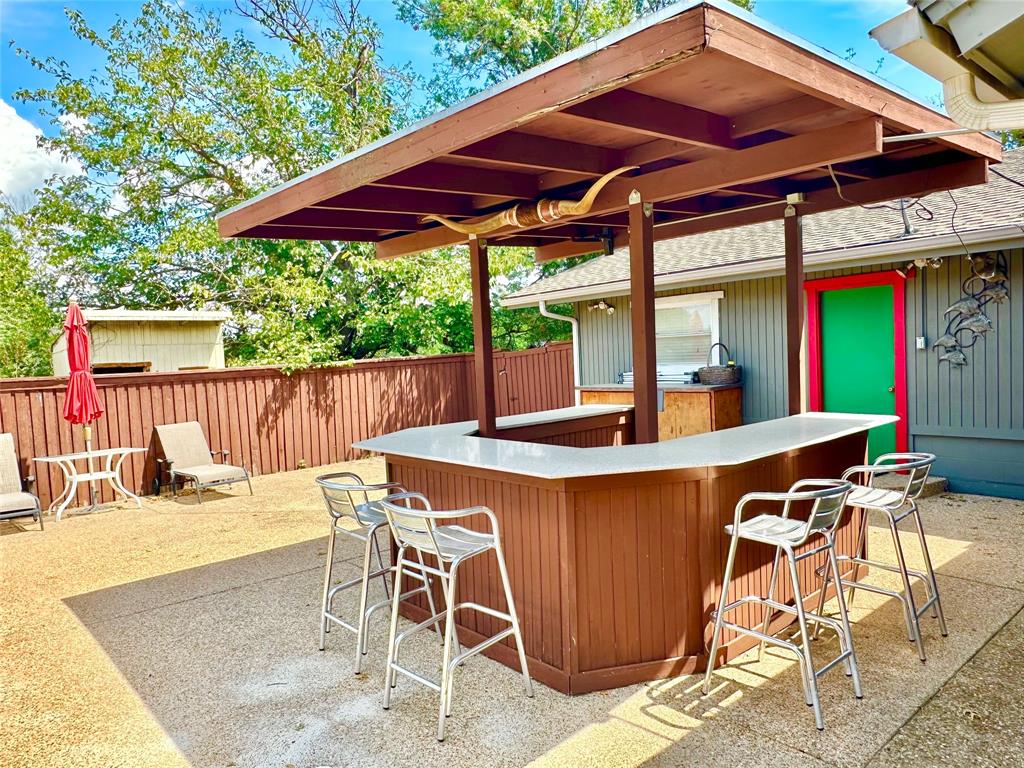 J Shultz - Commercial Sale