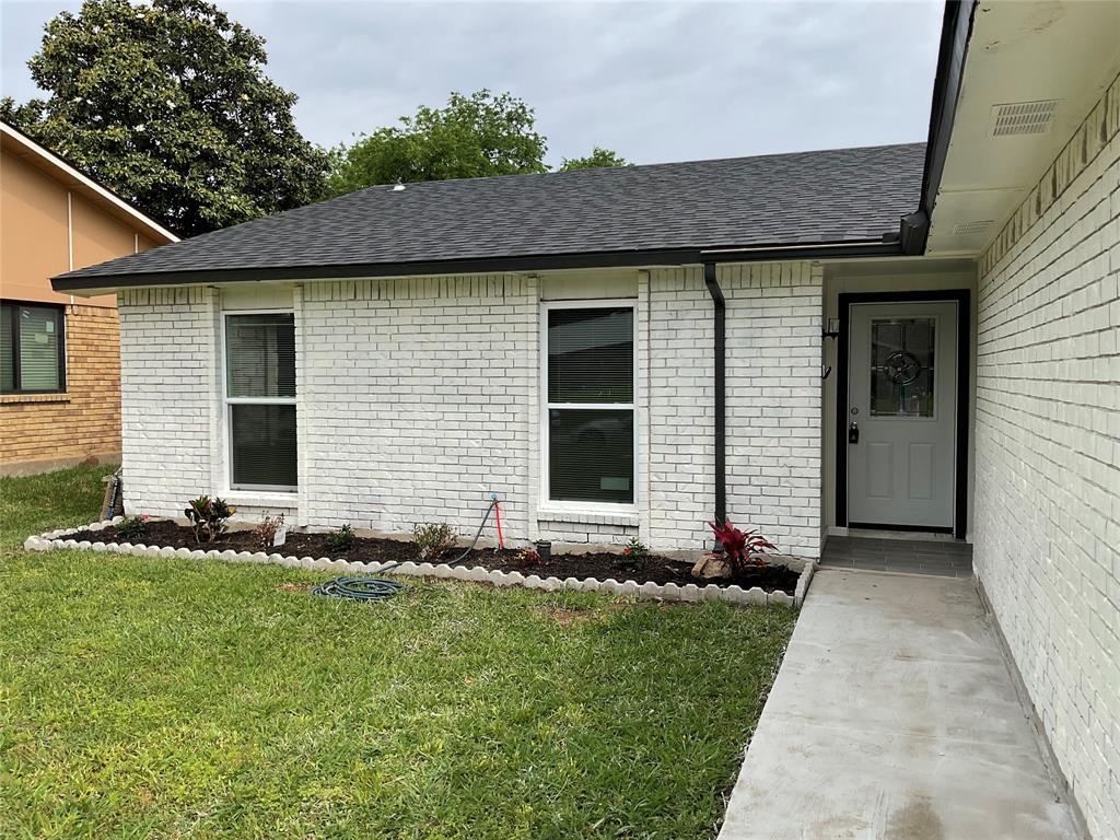 2221 Pennington Drive