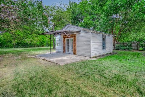 A home in Terrell