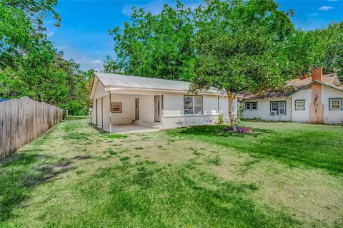 A home in Terrell