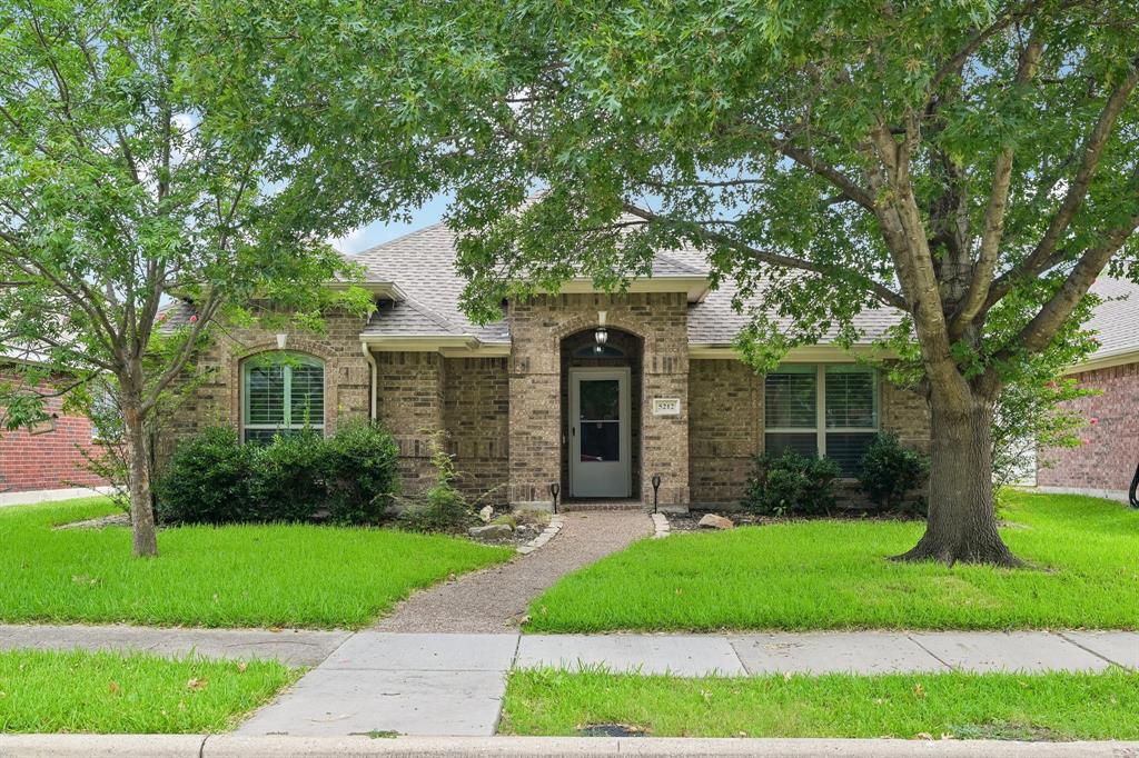 5212 Crossvine Lane