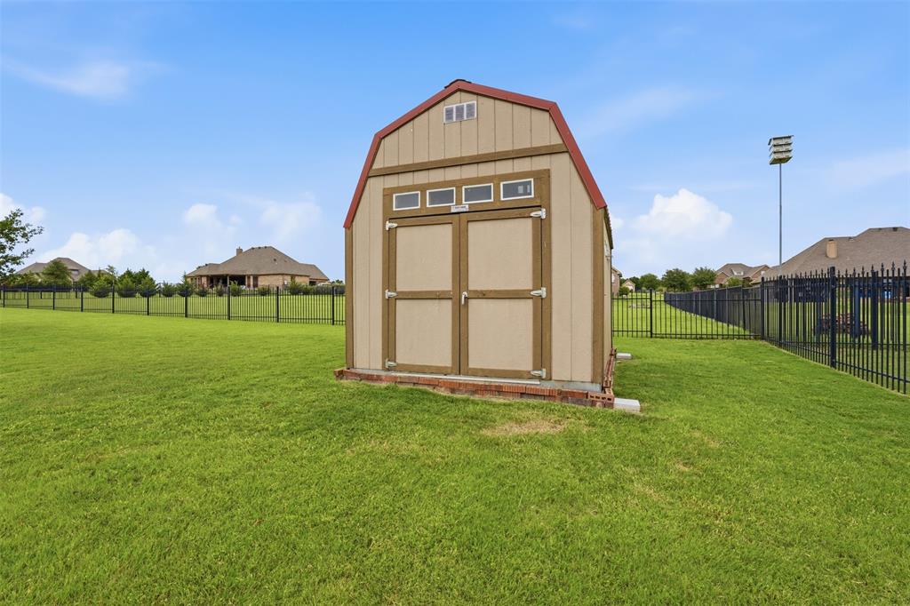 Mustang Pointe - Residential