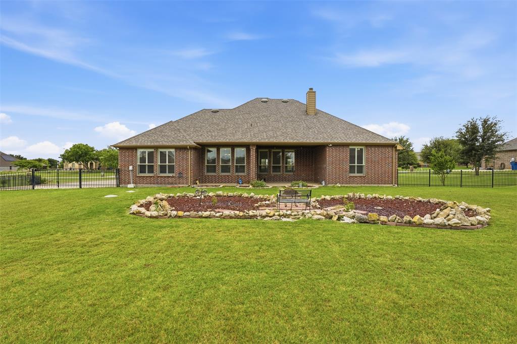 Mustang Pointe - Residential