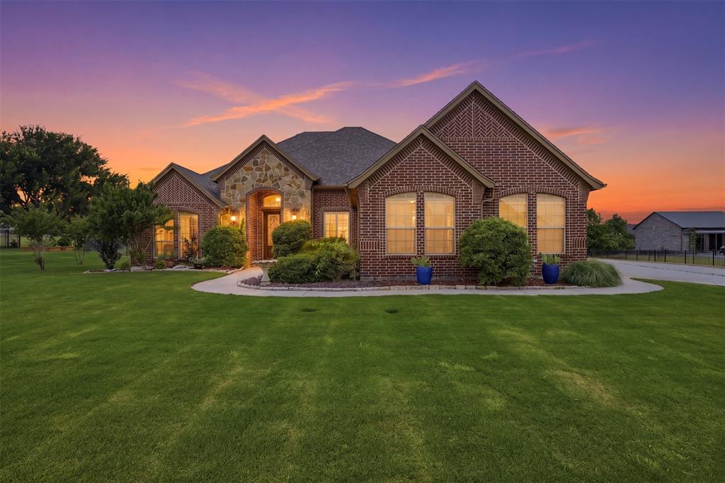 Mustang Pointe - Residential