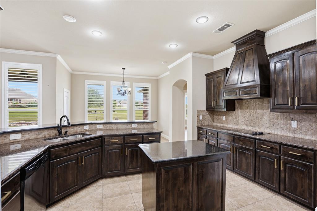 Mustang Pointe - Residential