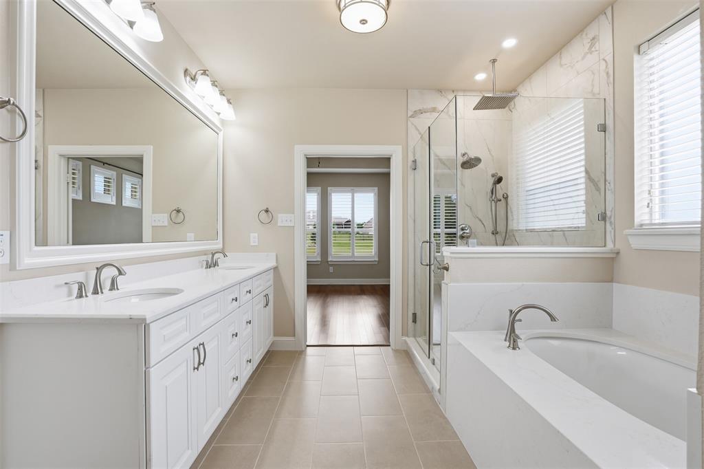 Mustang Pointe - Residential