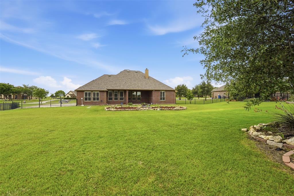 Mustang Pointe - Residential