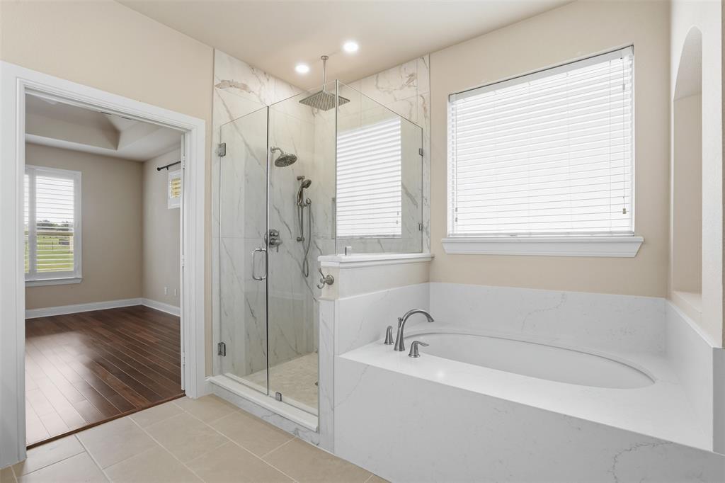 Mustang Pointe - Residential