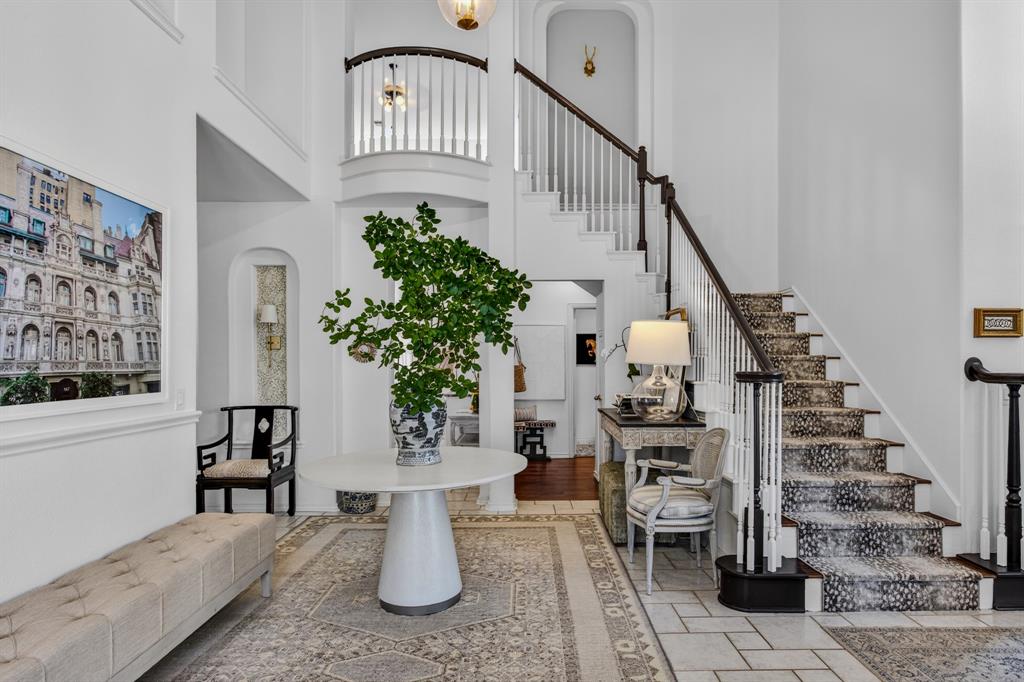 824 Forest Lakes Drive