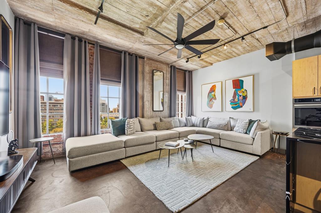 1122 Jackson Street 609