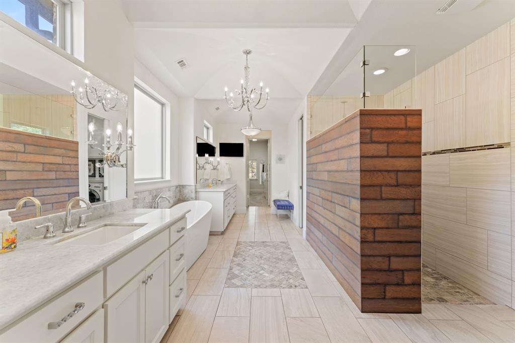 Carillon - Residential