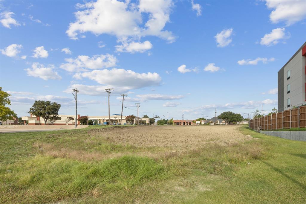 Premier Ruisseau Add 1 - Commercial Sale