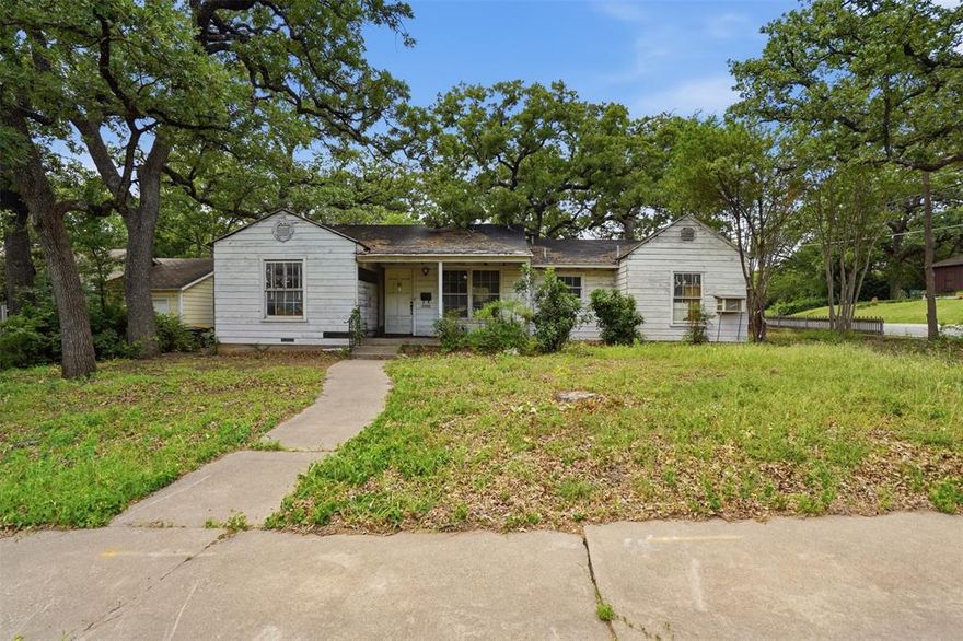 ****INVESTOR SPECIAL **** NO ASSIGNMENTS **** AS IS **** NO OFFERS WILL BE CONSIDERED BEFORE VIEWING THE PROPERTY • Potential for a 4 Bedroom & 2 Full Baths • Complete Gut Job • Original wood floors are intact • Bones Appear to be Good • Detached Garage is Solid • Gorgeous Treed Lot • Wonderful Neighbors all the Way Around • Close to Lake Arlington • All Utilities are off • Schedule showings through BrokerBay.