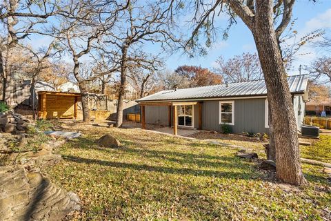 A home in Mineral Wells