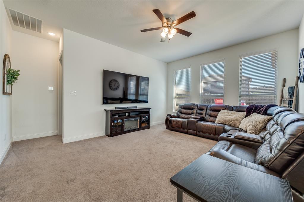 2604 Upland Trail Lane