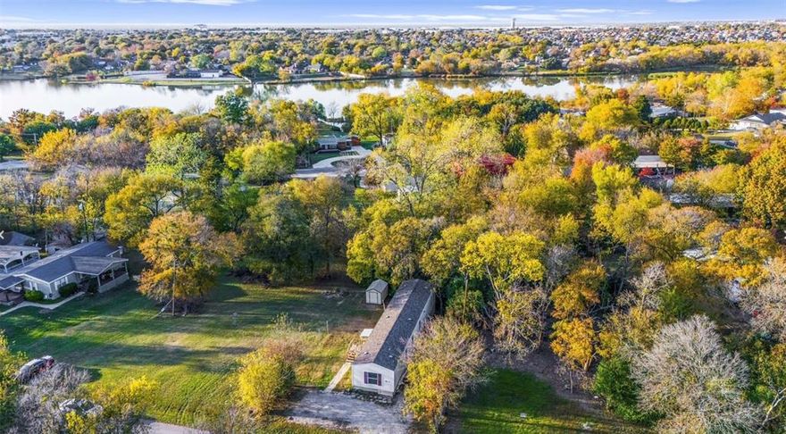 Charming 3 bed 2 bath 2016 home on quarter acre in Rockwall Lake Estates. $4,000 buyer credit. Open layout with laminate floors, walk-in closet, and storage shed. Rockwall ISD schools. Move-in ready at great value!