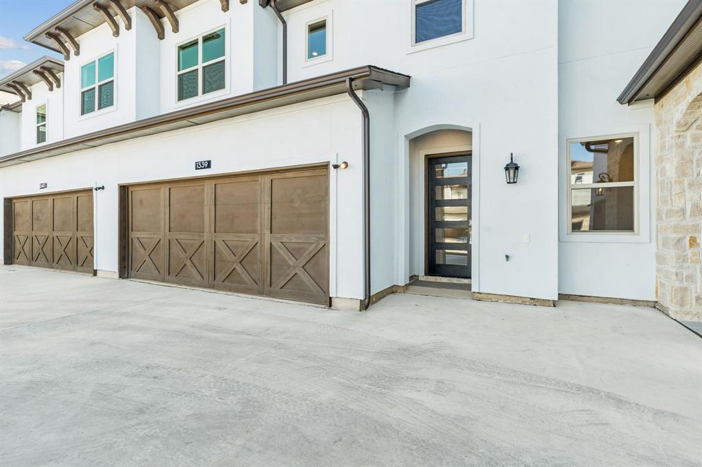 Lewisville Water's Edge II Condominium - Residential