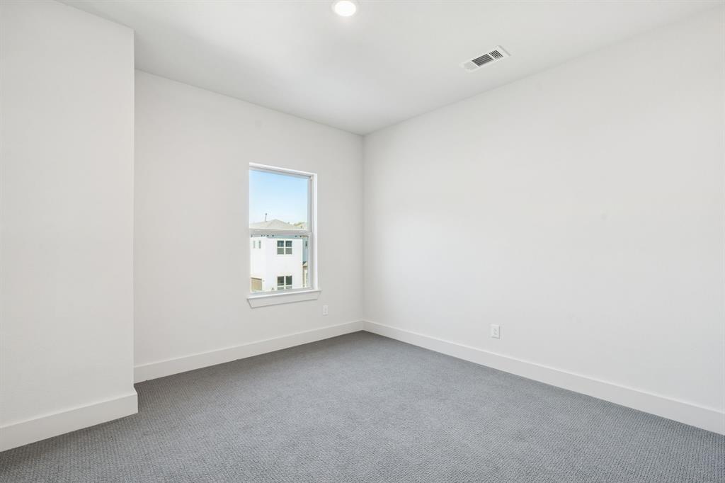 Lewisville Water's Edge II Condominium - Residential