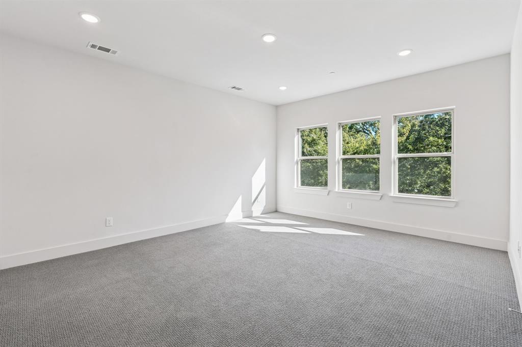 Lewisville Water's Edge II Condominium - Residential