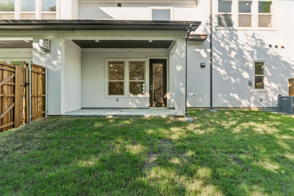 Lewisville Water's Edge II Condominium - Residential