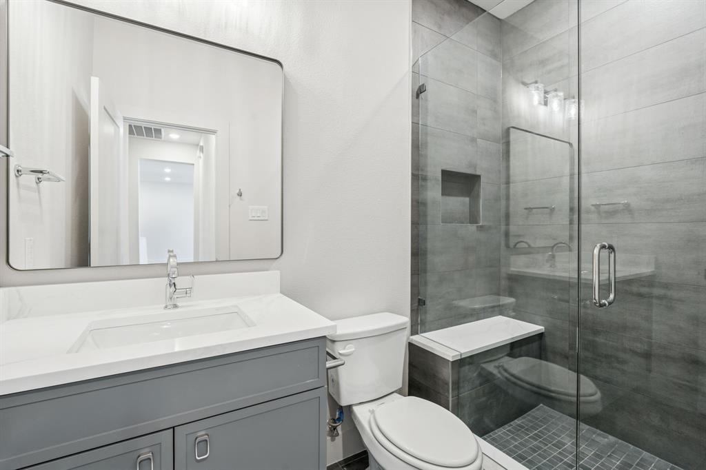 Lewisville Water's Edge II Condominium - Residential