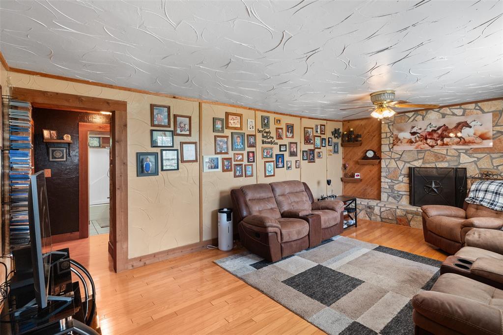 6849 County Road 1232