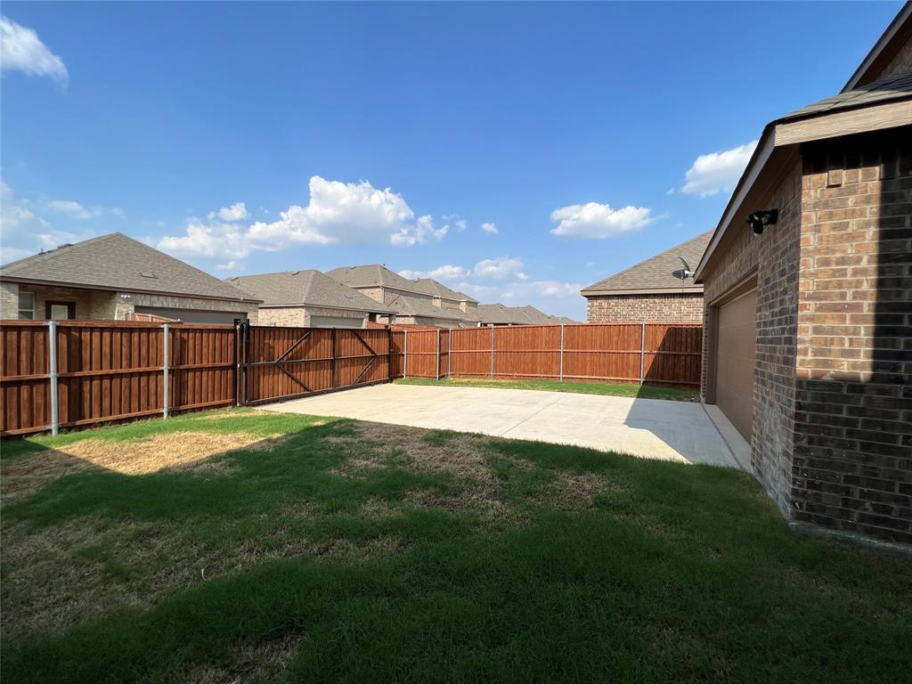 Homeplace At The Columns, The - Residential Lease