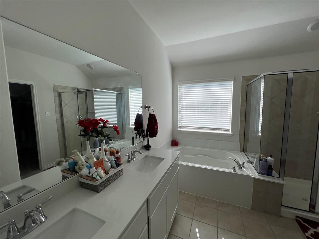 Homeplace At The Columns, The - Residential Lease