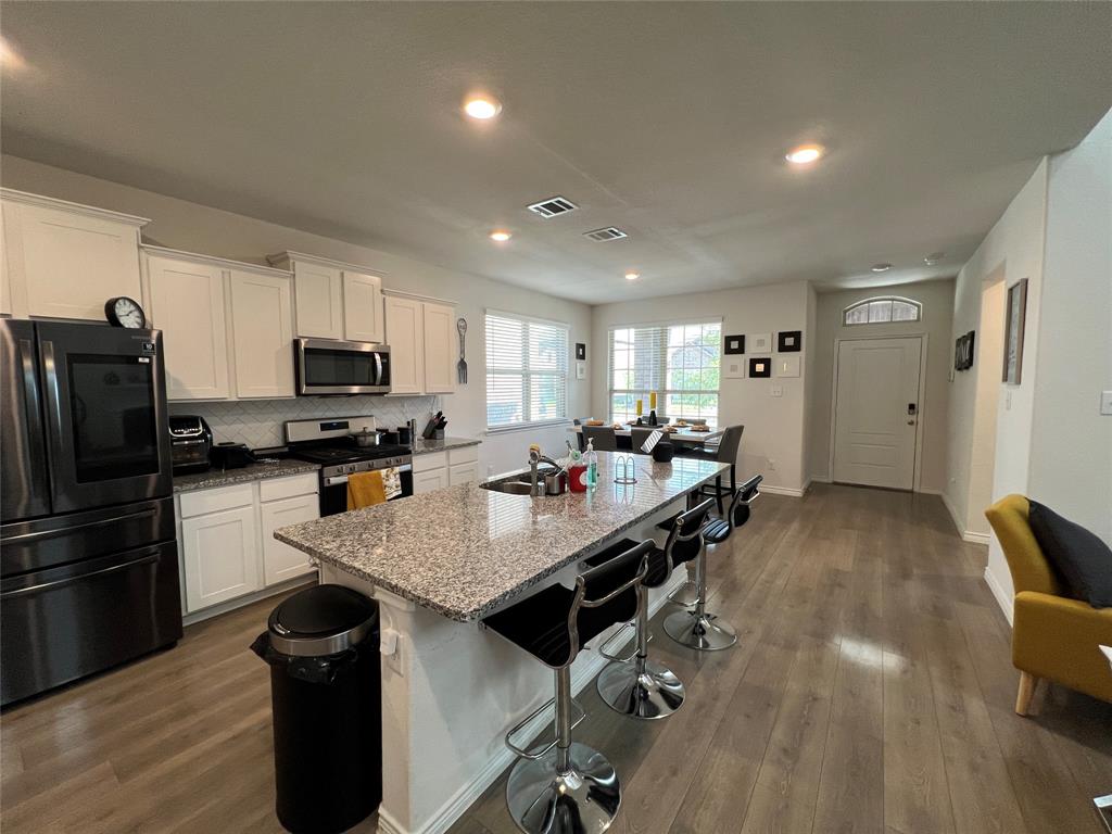 Homeplace At The Columns, The - Residential Lease