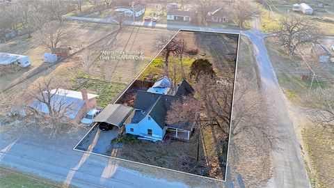 Tiny photo for 404 S Hall Street, Montague, TX 76251 (MLS # 21198154)