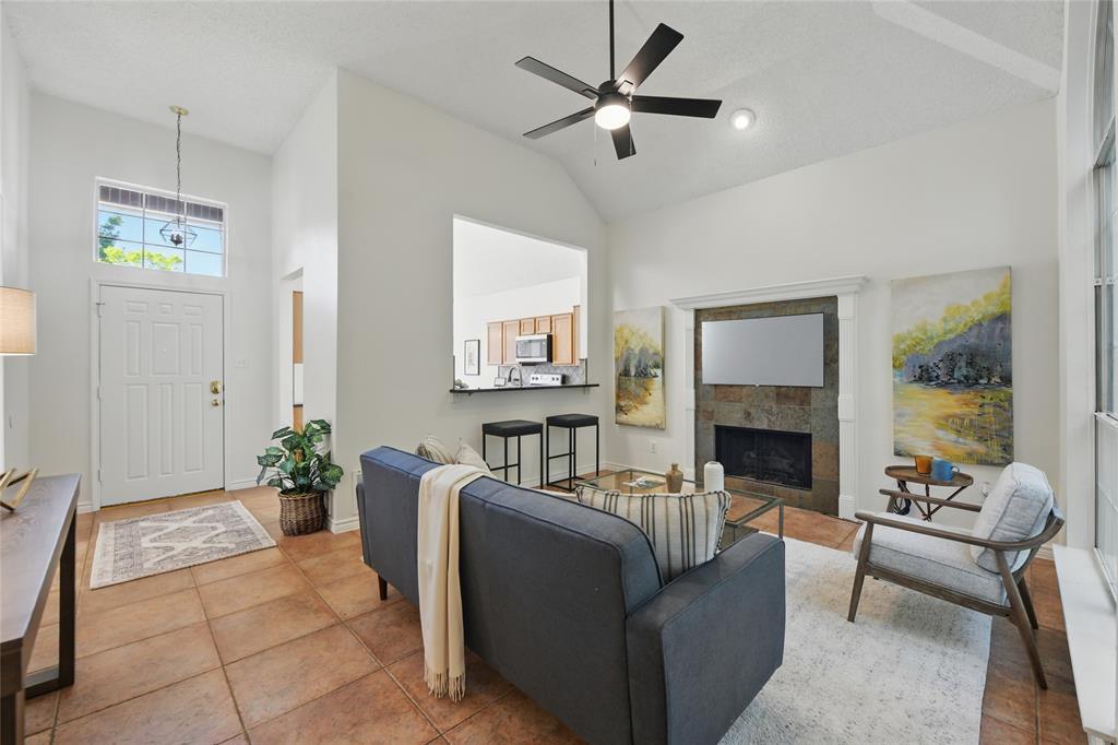 Flower Mound, Texas 75028, United States, 3 Bedrooms Bedrooms, ,2 BathroomsBathrooms,Residential,Pending,122327